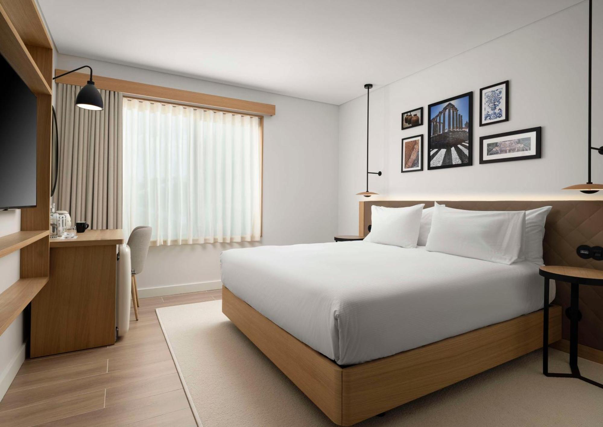Hilton Garden Inn Evora Exterior photo